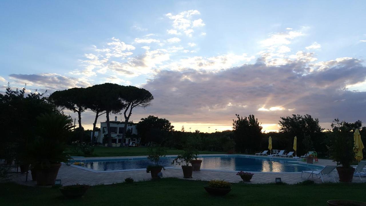 Tenuta Donnanna Agriturismo&Glamping Galatone Exterior photo